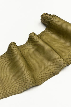 パイソン革　フロントカット　マットカーキ　32