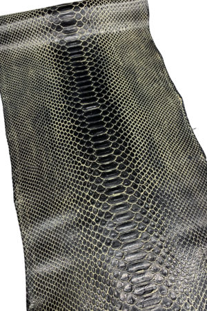 パイソン革　バックカット ブラック×クリーム　32