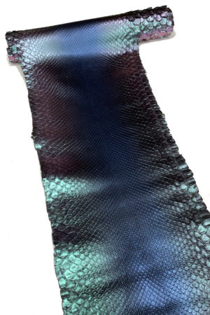 パイソン革　バックカット 偏光パールブルー　28